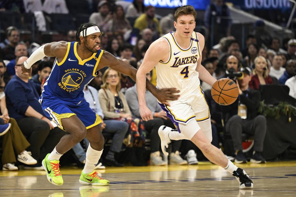 更是一个拥 更是一个拥