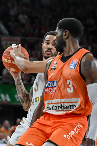 都是关注的 都是关注的